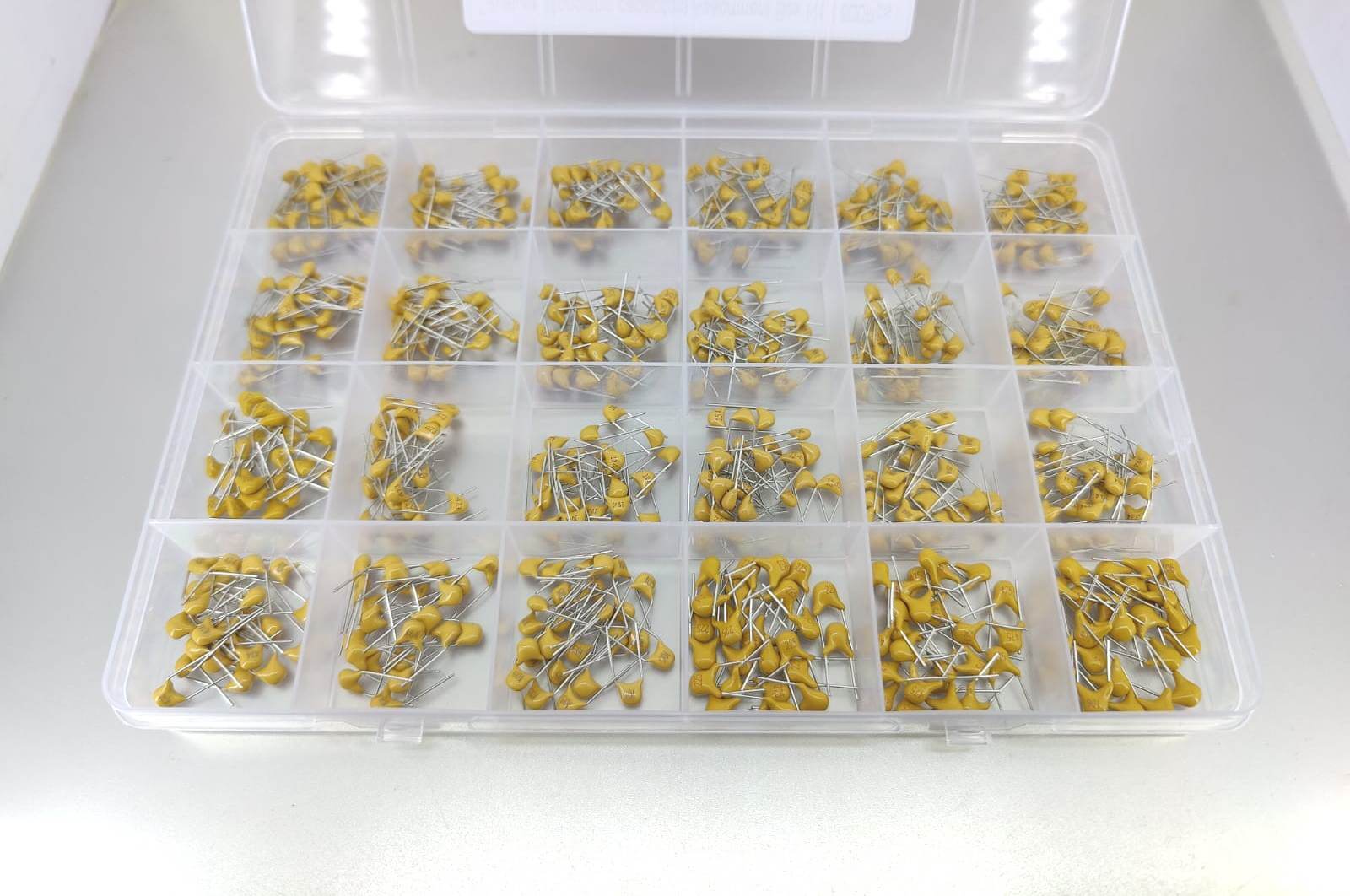 600pcs 24 Values Monolithic Capacitors Assortment Kit - Sun Cheong Computer Company Limited