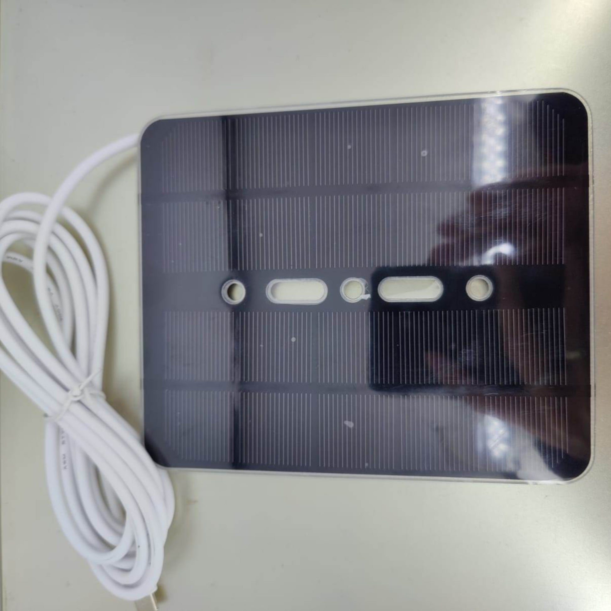 5V 1.5W mini solar panel charger with Type-C output and charging cable.
