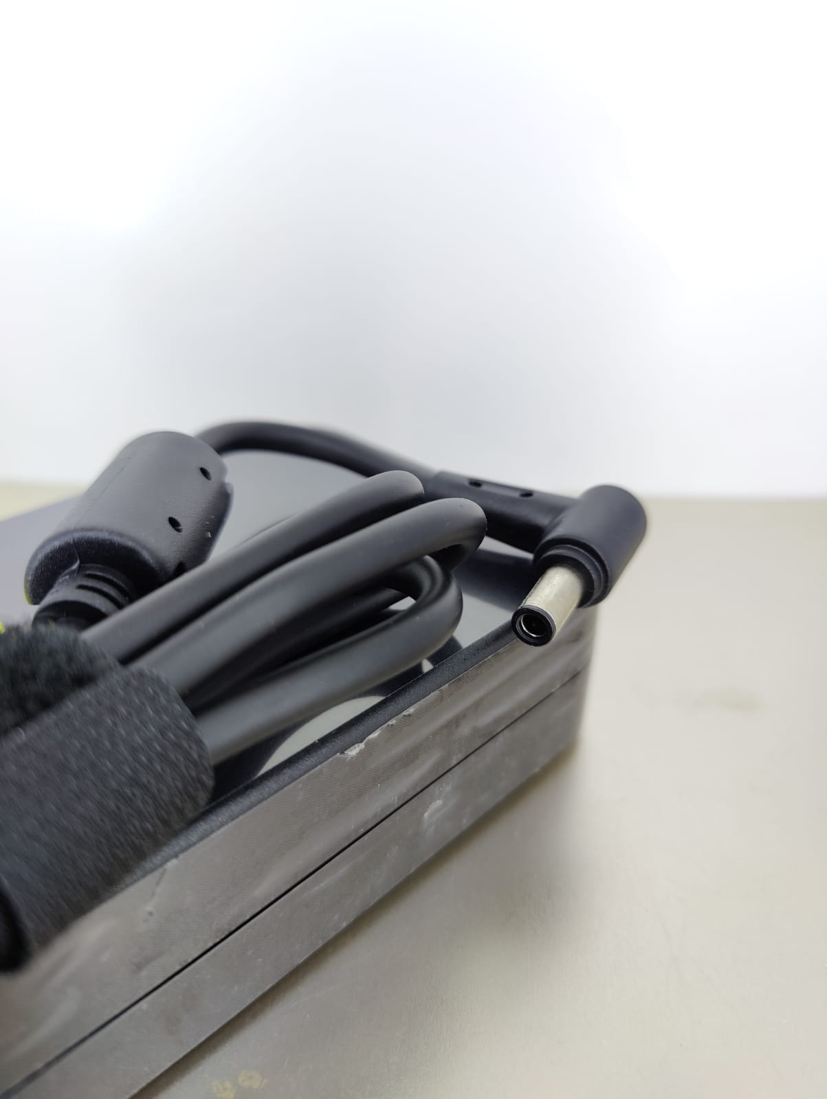 ASUS 20V 14A Notebook Charger