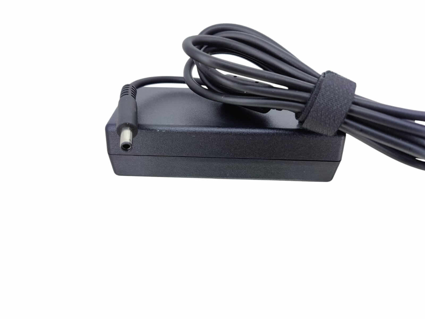 DELL 65W laptop charger with 4.5*3.0mm round connector and power cord, ideal for Dell Inspiron, Latitude, and Vostro laptops.