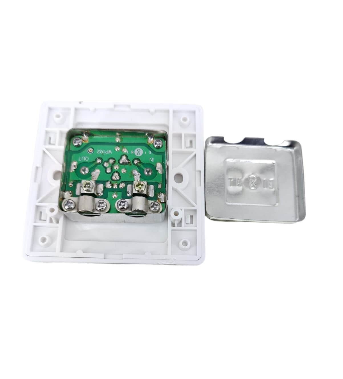 EIGHT WP102 IEC TV Antenna Wallplate - Loop Through - Sun Cheong Computer Company Limited