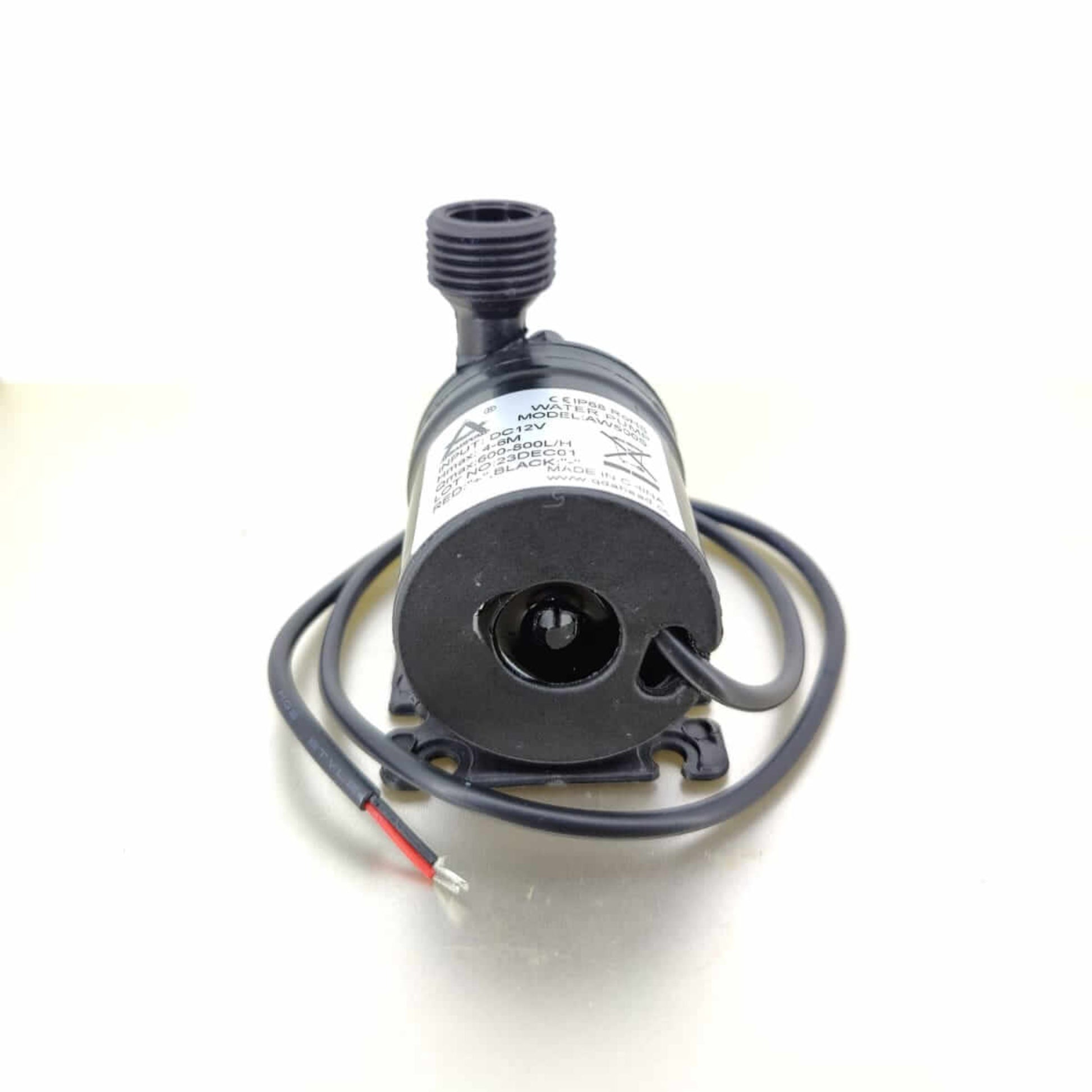 Micro DC brushless submersible pump AW500S, ideal for fish ponds, water features, and gardens.