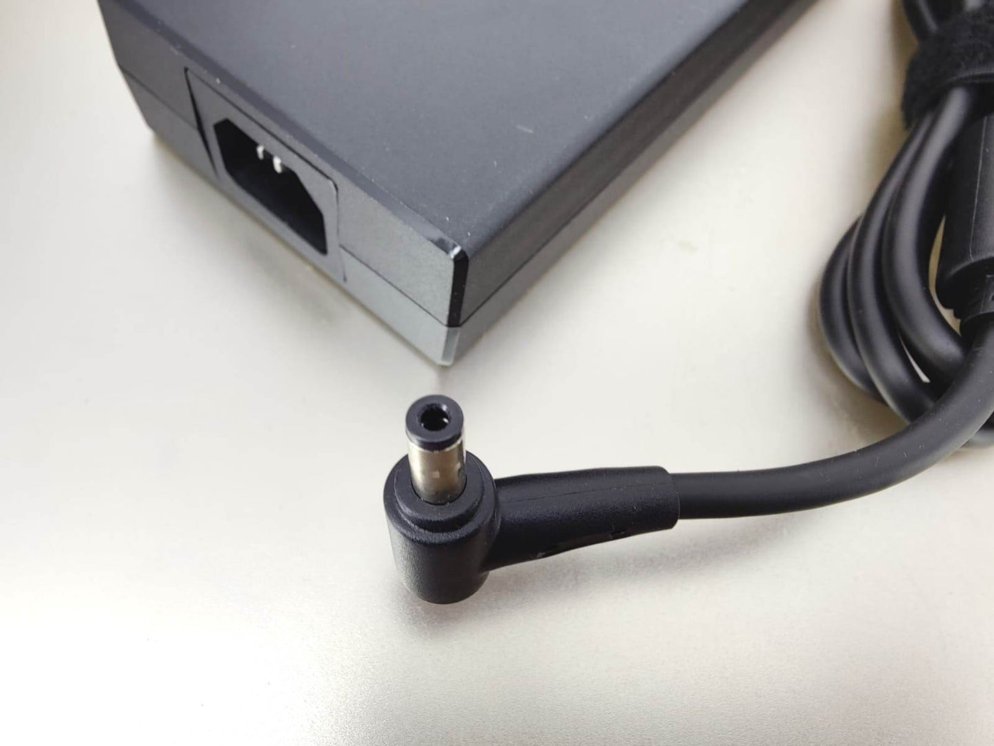 MSI Laptop Charger 19.5V 11.8A 230W