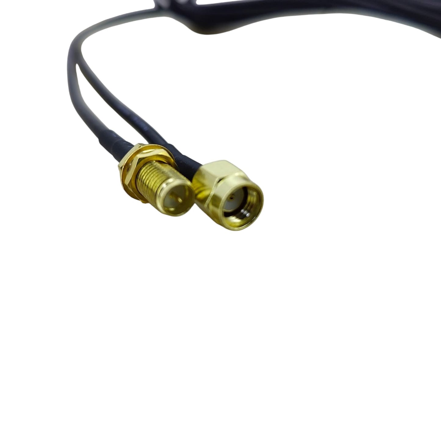 Close-up of the SMA Male (plug) and SMA Female (jack) connectors on the 3-meter RG174 coaxial cable.