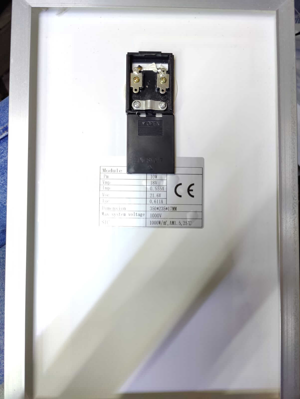 18V 10W Poly - crystalline (Crystalline) Solar Panel - Sun Cheong Computer Company Limited