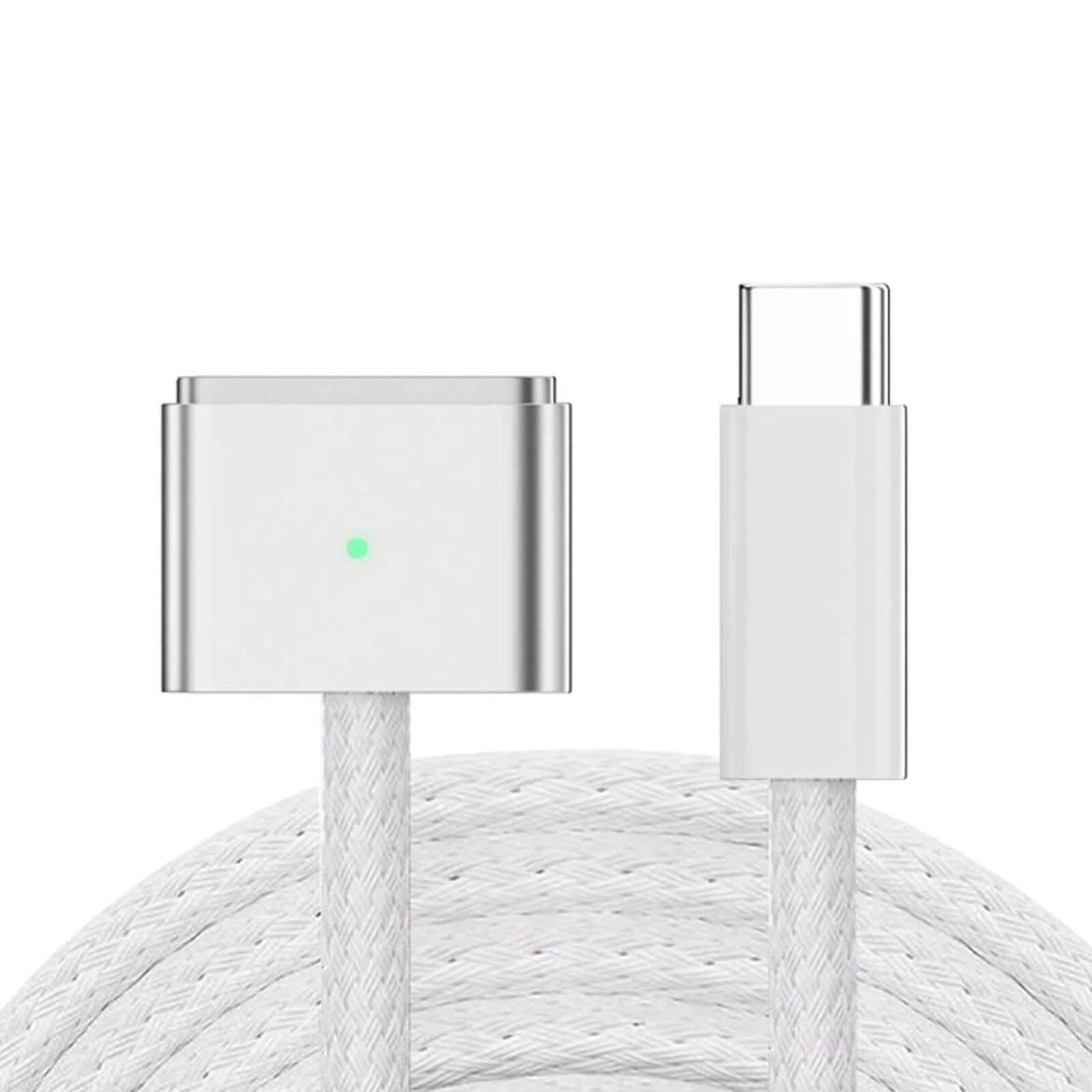 Close-up of the Type-C and MagSafe 3 connectors of the 140W PD fast charging cable.