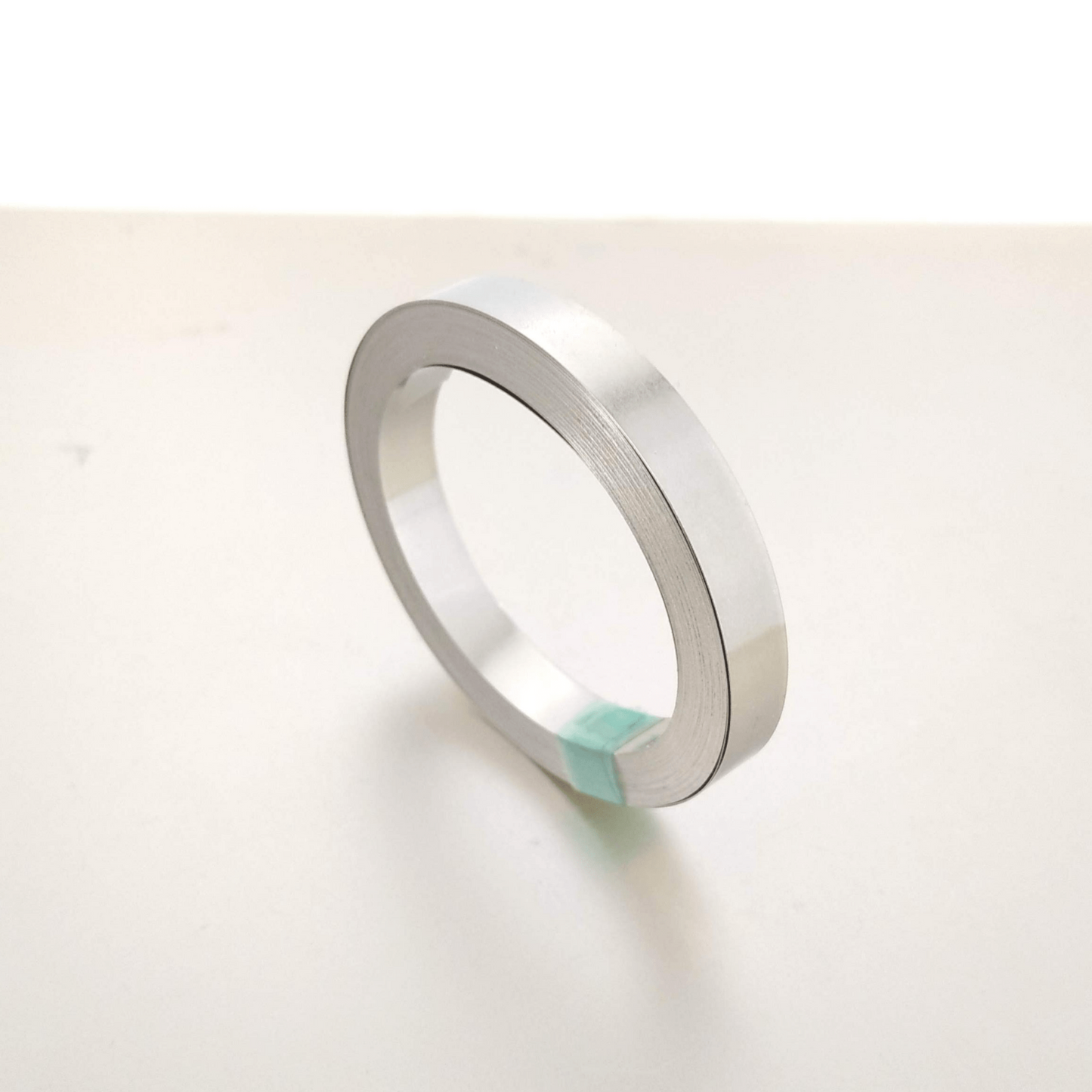 High-quality 10M nickel strip 0.1x8mm for battery spot welding and pack building.