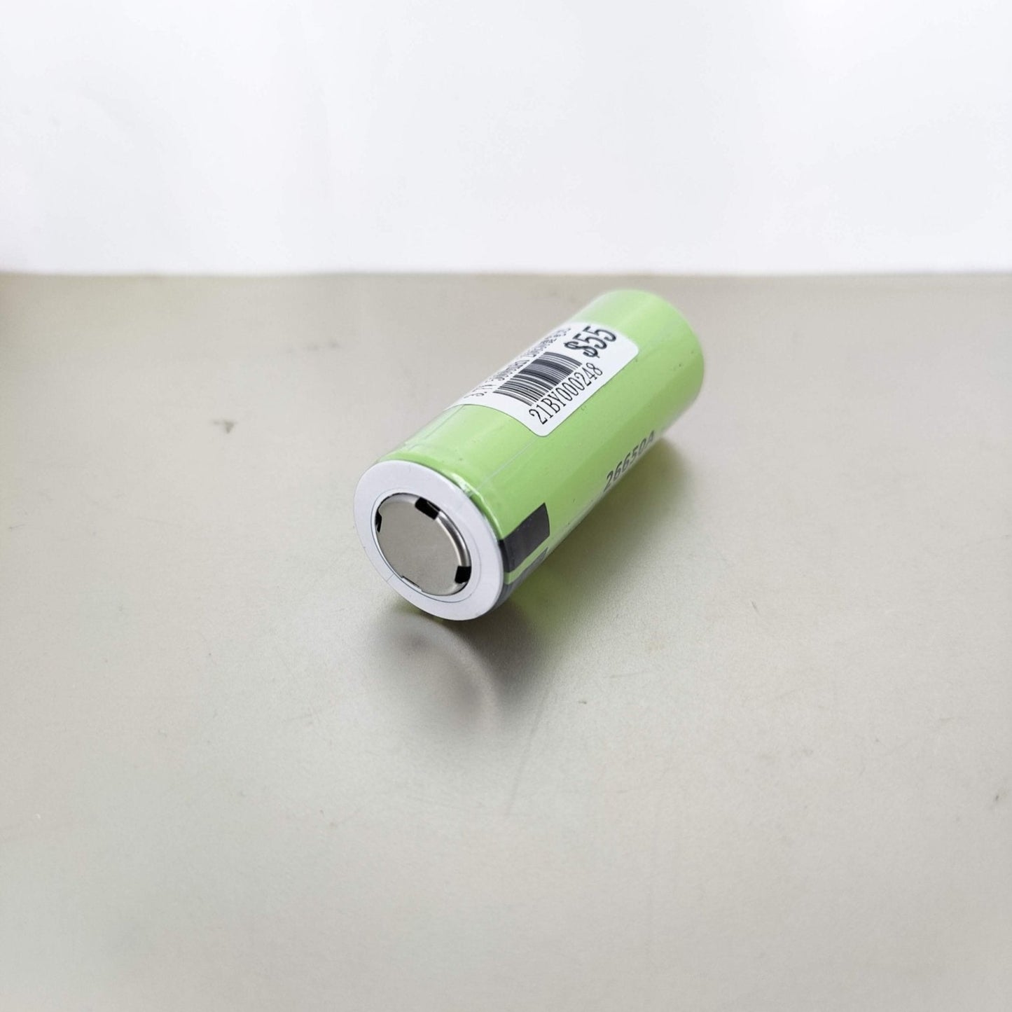 26650 rechargeable Li-ion battery, 5000mAh, ideal for LED flashlights and battery packs.