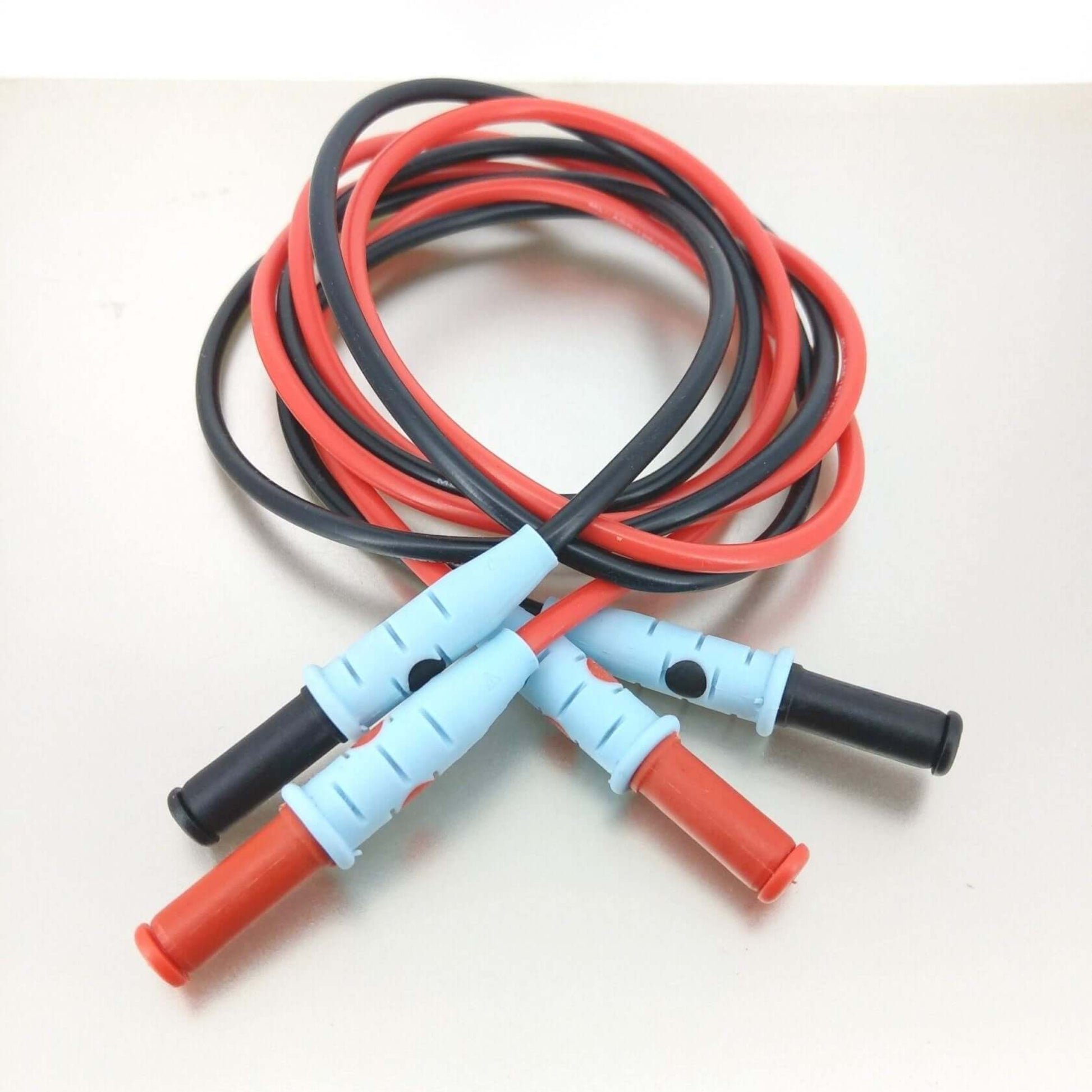4mm Banana Plug Test Leads - 1.2m, 1000V 15A Silicone (Red/Black) with red and black wires for electrical testing