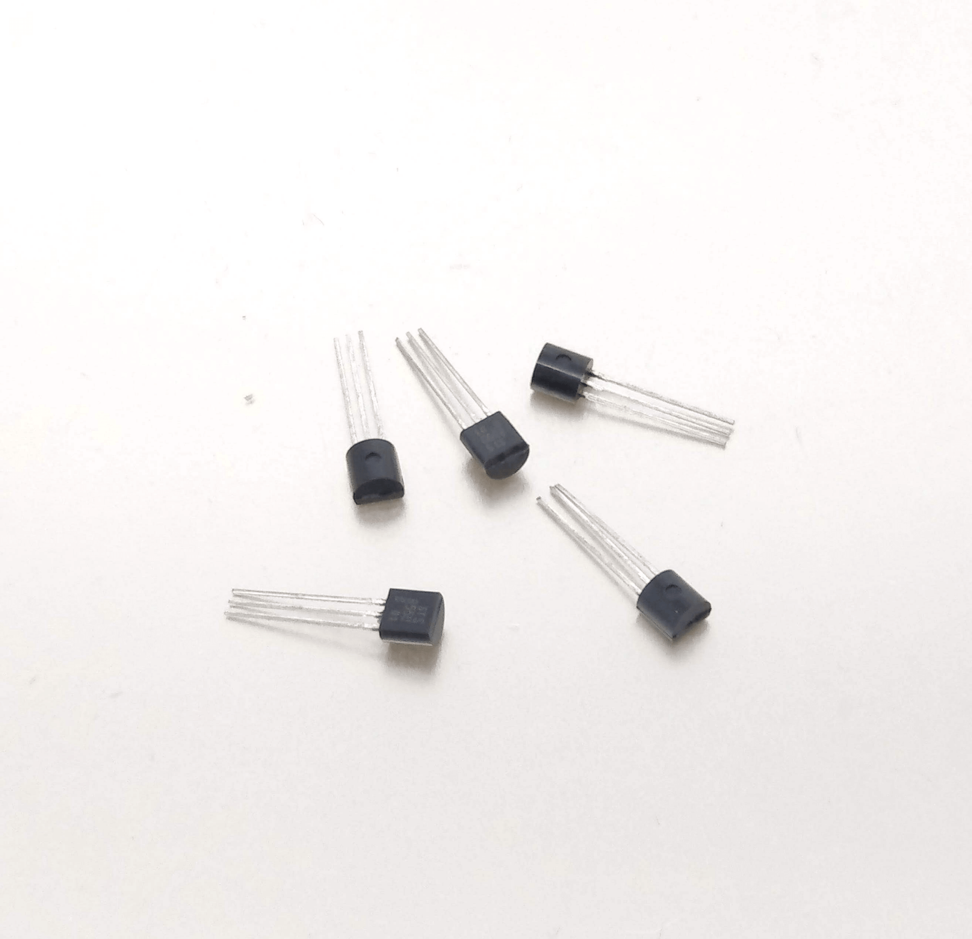 STS8550(PNP) Transistors 5pcs - Sun Cheong Computer Company Limited