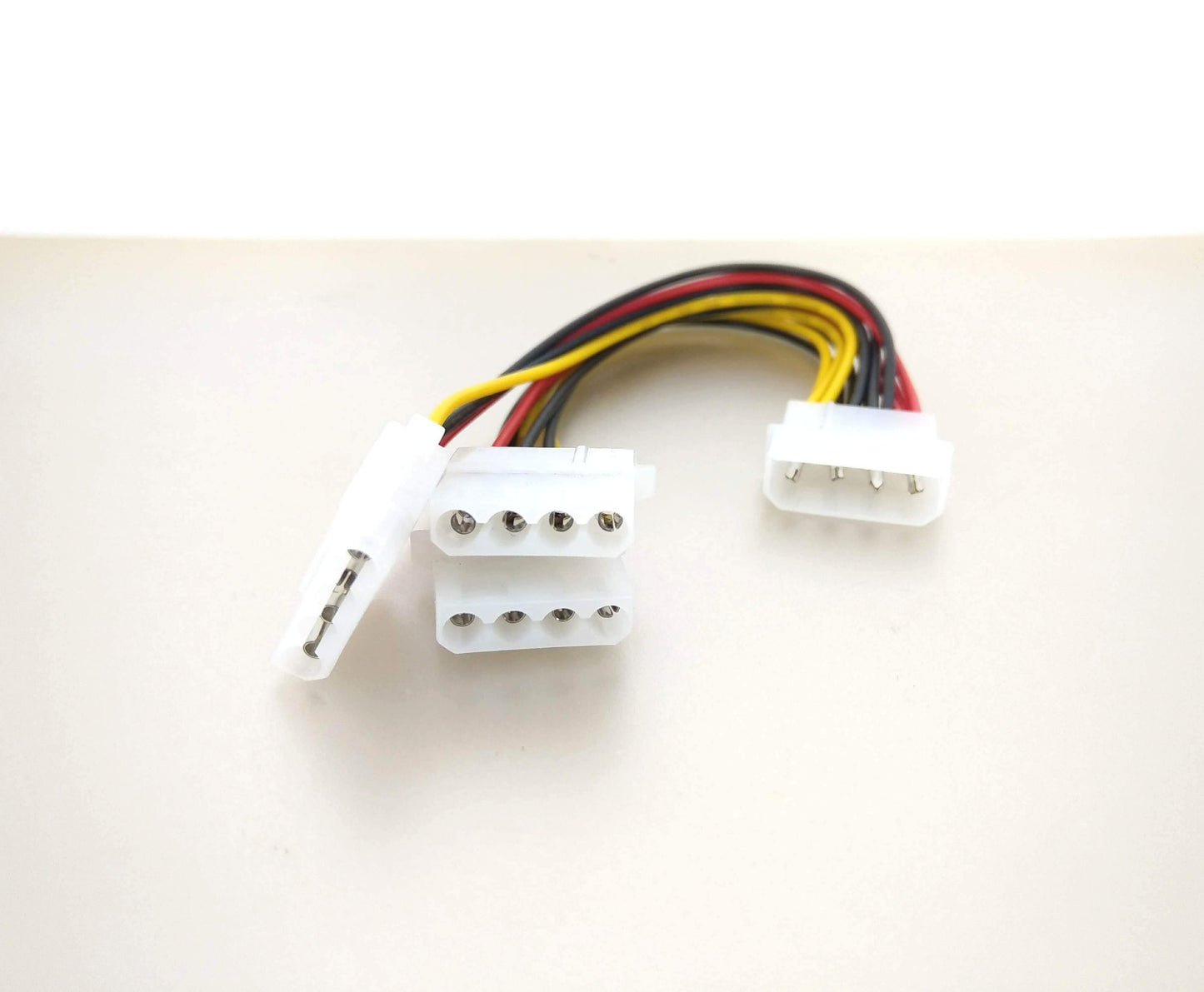 4Pin IDE PSU Power Splitter Cable D Type Large 4P Molex 1 Male to 3 Female Multiplier PC Fan Extension Cable - Sun Cheong Computer Company Limited