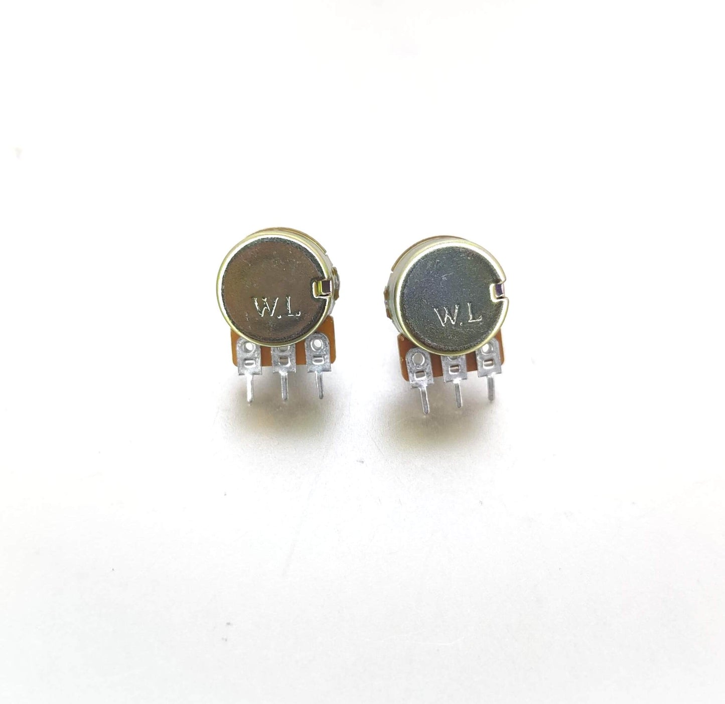 Single Linked Potentiometer with Cap B1K B10K