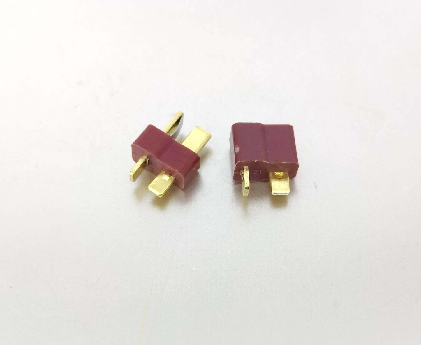 T-Plug male and female connectors, Deans style, ideal for RC LiPo battery and ESC connections, low-resistance design.