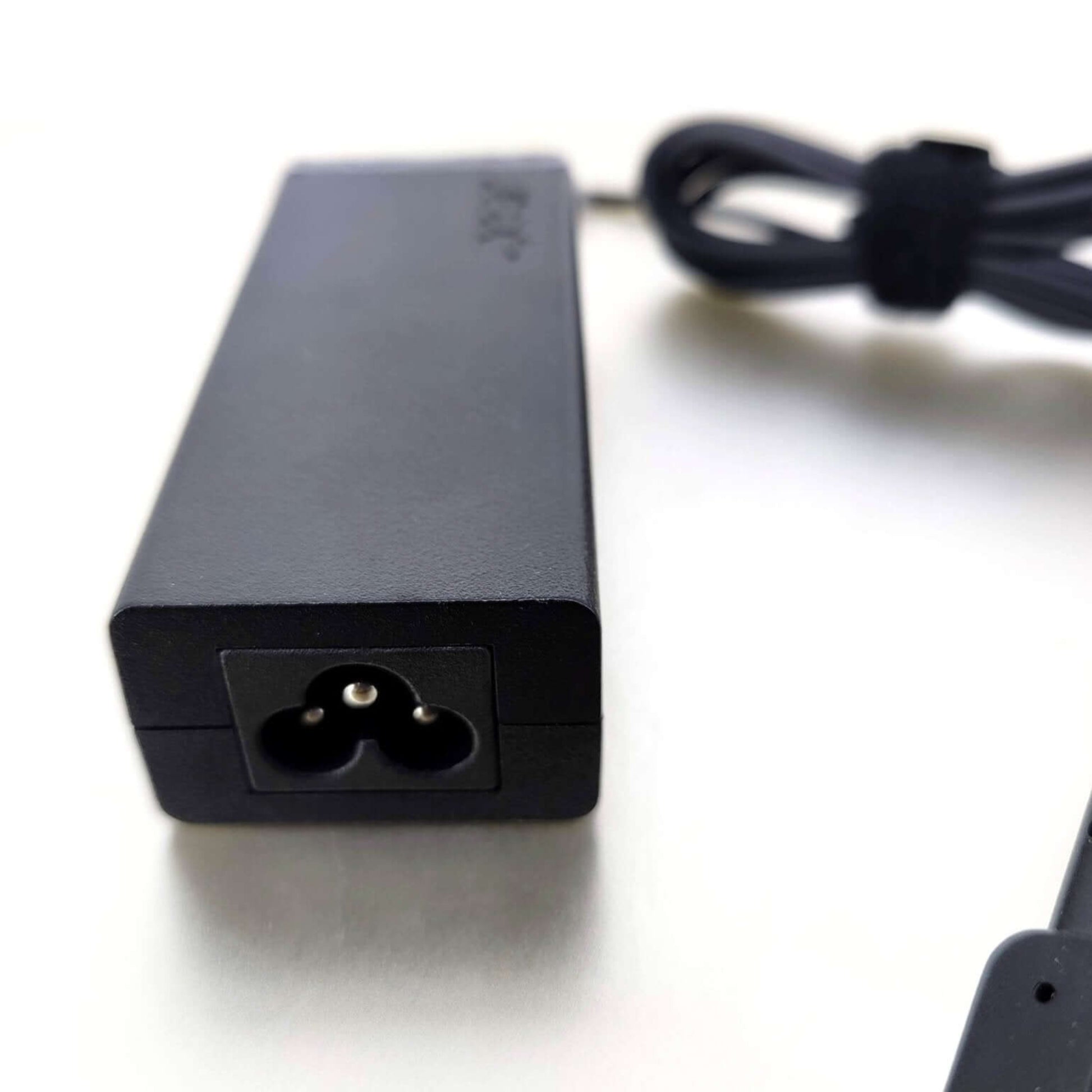 Acer 19V 2.37A notebook charger showing the DC connector and power input port, designed for Acer laptops.