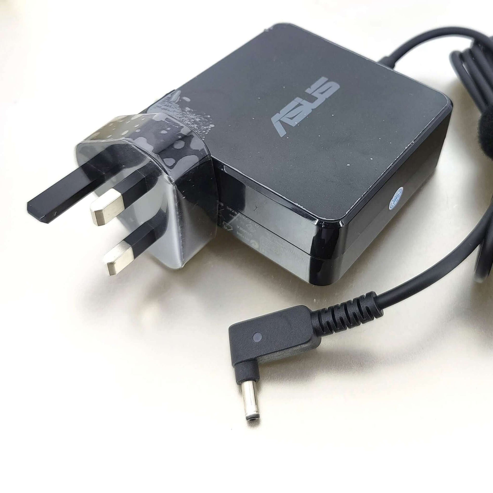 ASUS 19V 3.42A 65W Laptop Charger (4.0x1.35mm) - Sun Cheong Computer Company Limited