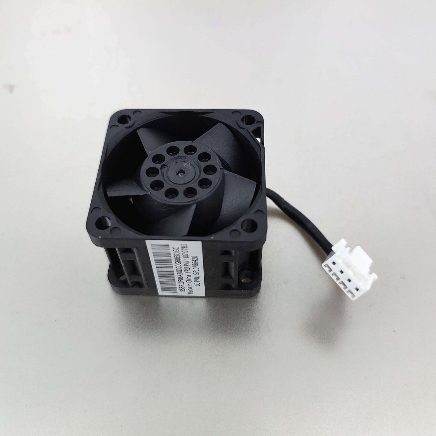 DELTA 4cm 12V Cooling fan FFB0412VN-00, ideal for server chassis, CPU cooling, and high reliability applications.