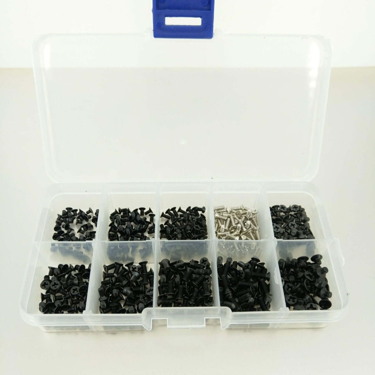 500-piece laptop screw kit set in organized compartments, including M2, M2.5, M3 screws for laptop repairs.