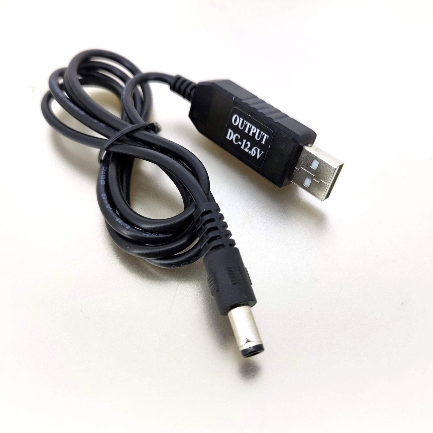 USB to 4.2V 8.4V 12.6V charging cable for 18650 lithium battery pack, suitable for DC charging.
