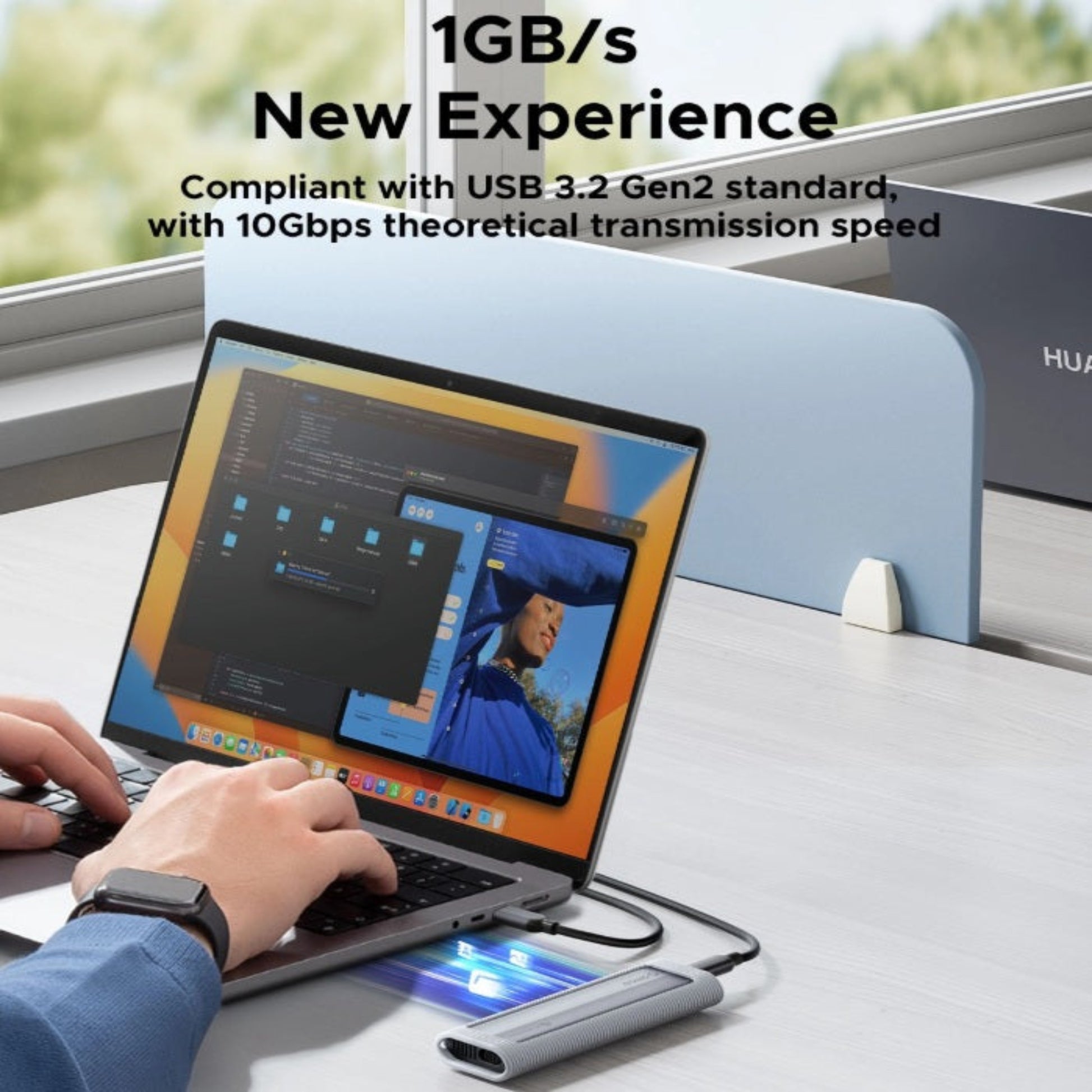 USB 3.2 Gen2 standard enclosure delivering up to 1GB/s theoretical transmission speed.