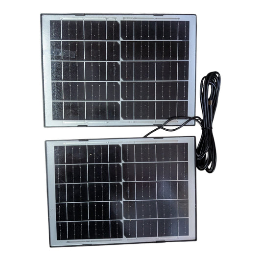 10W 5V 雙太陽能板正面照，配備 Type-C 充電線，提供穩定離網供電，深水埗門市提供現貨展示及技術支援。