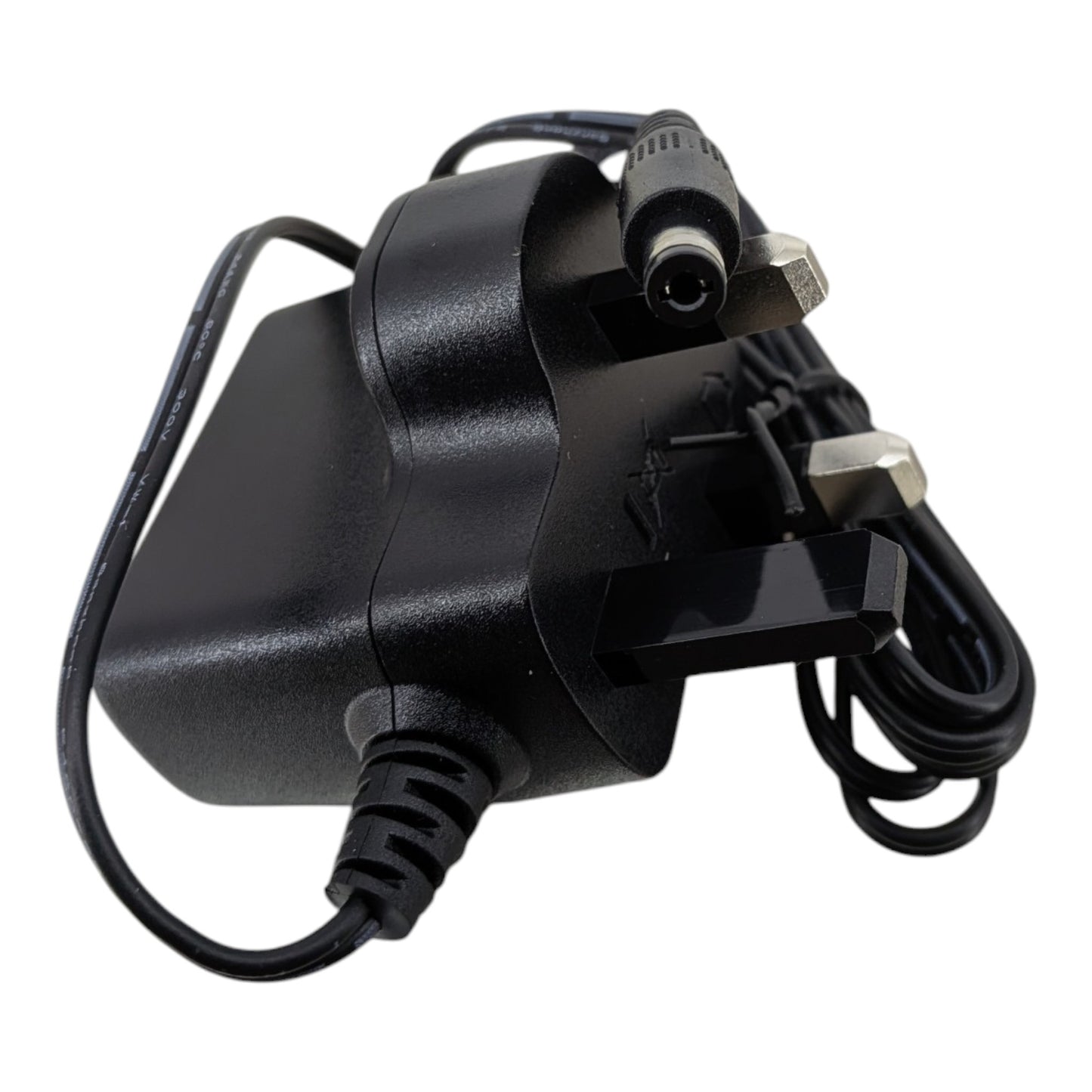 The 5.5mm x 2.1mm DC barrel connector of the 5V 1A power adapter, compatible with HDMI splitters and USB hubs.