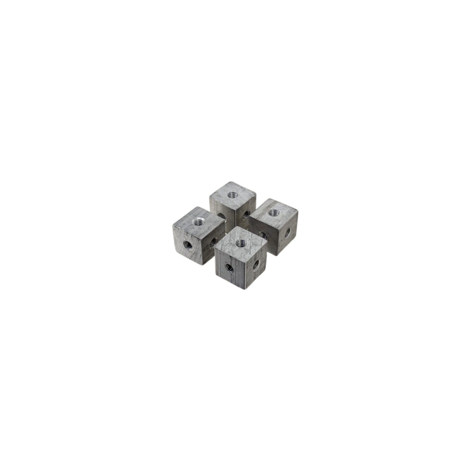 4 粒裝 10x10x10mm 6面 M3 螺紋鋁合金固定塊，專為 3D 打印機及機械人改裝而設。
