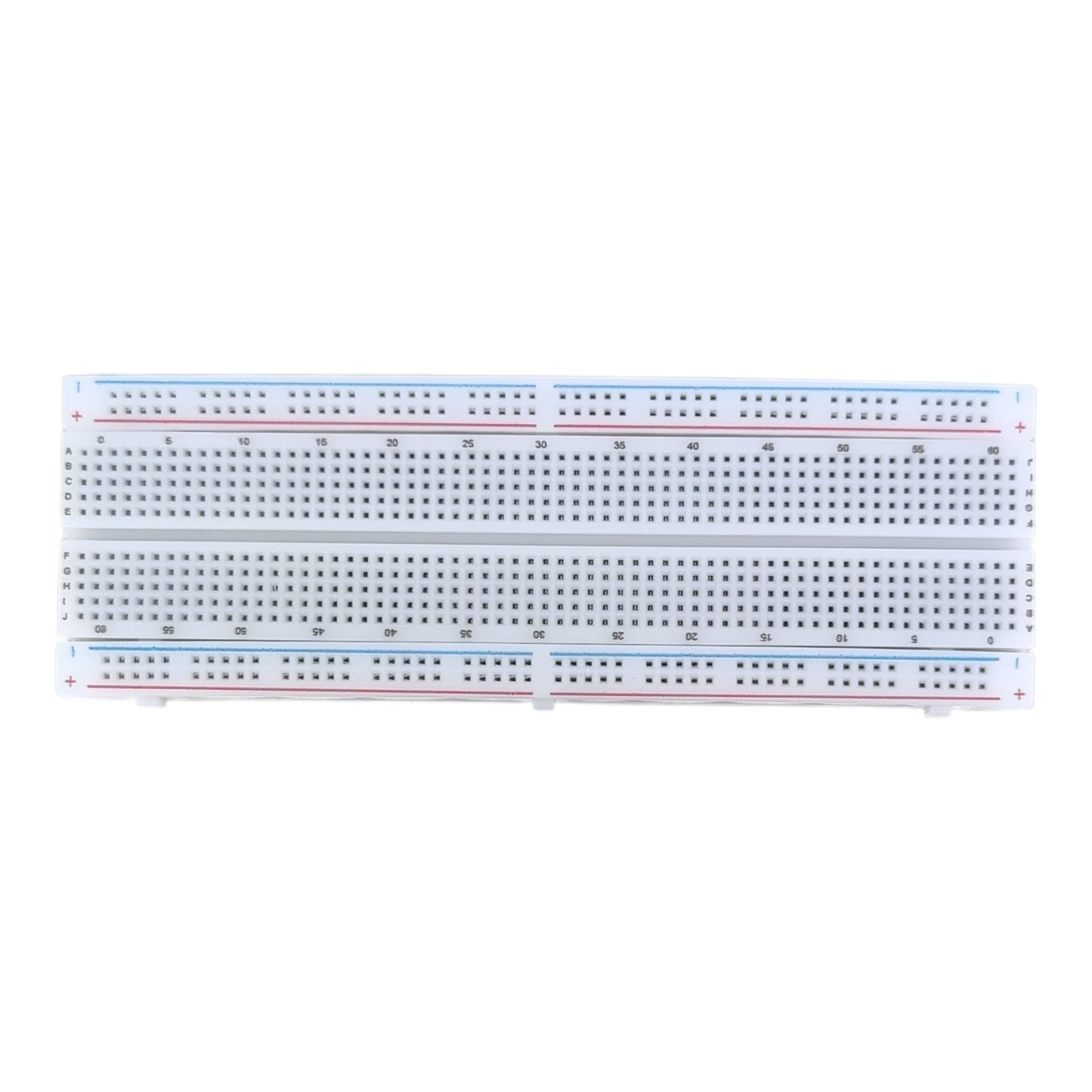 830孔無焊麵包板頂視圖，具備紅藍電源軌與清晰座標標示，適合 Arduino、Raspberry Pi 電路原型設計與 STEM 教育使用。