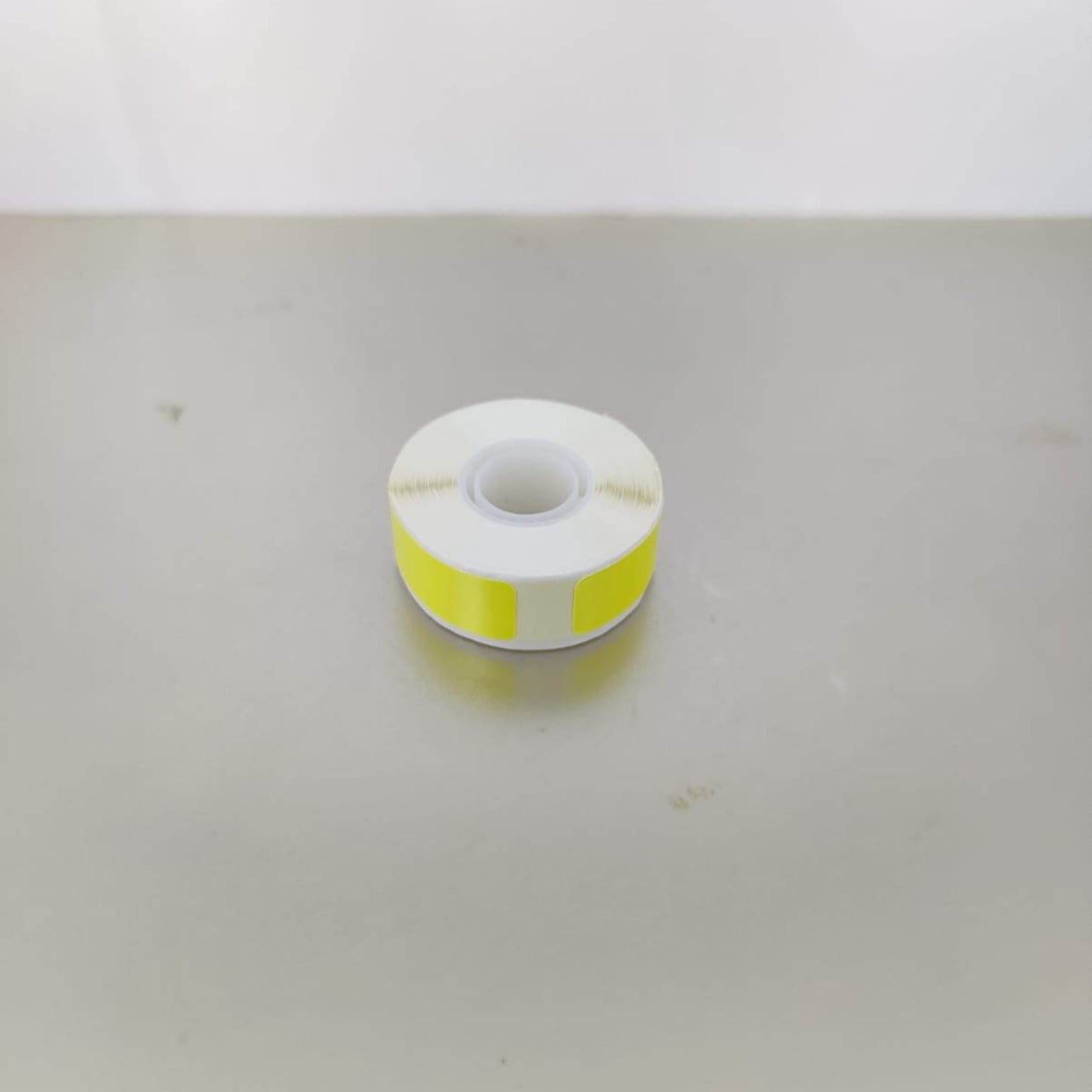 P15 yellow thermal label paper, 12x40mm, strong self-adhesive, universal for office and home.