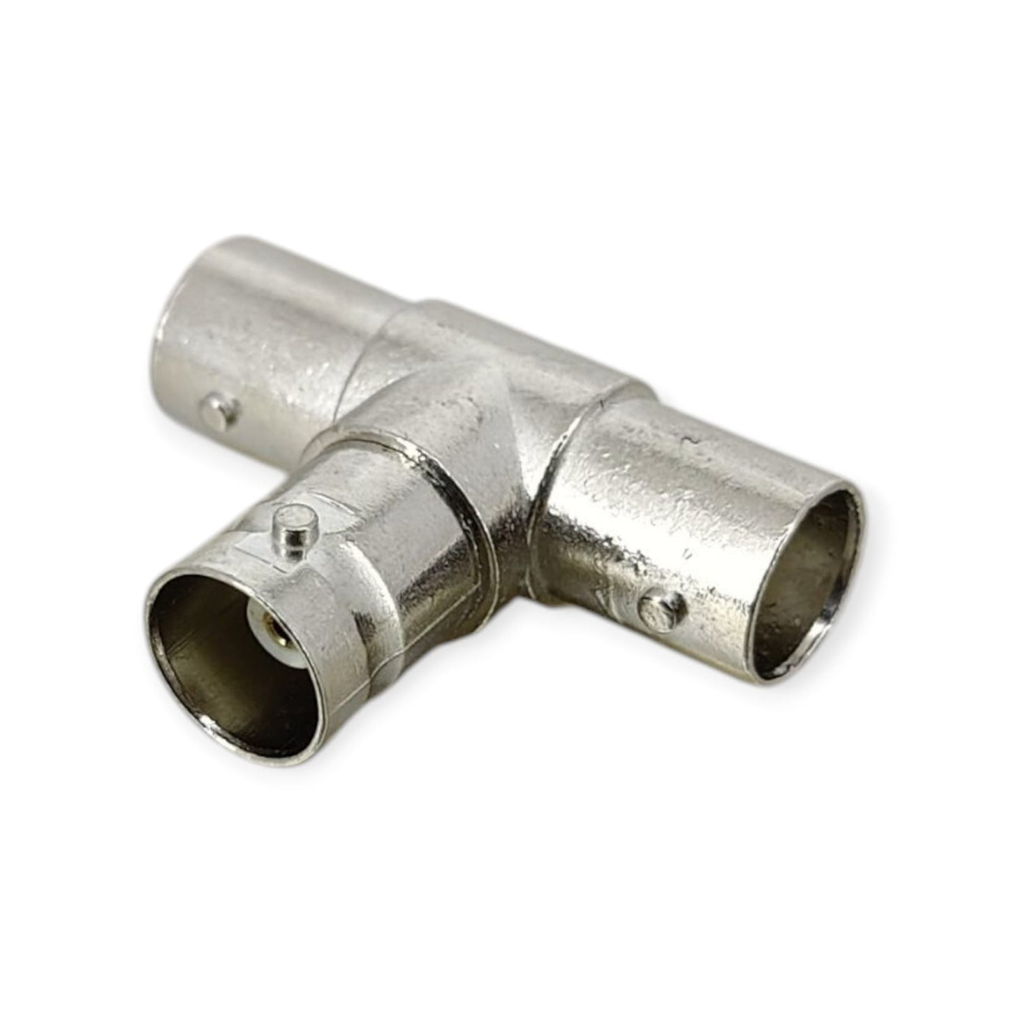 BNC T-adapter with 3 female connectors, a splitter for creating a three-way split in CCTV and RF applications.