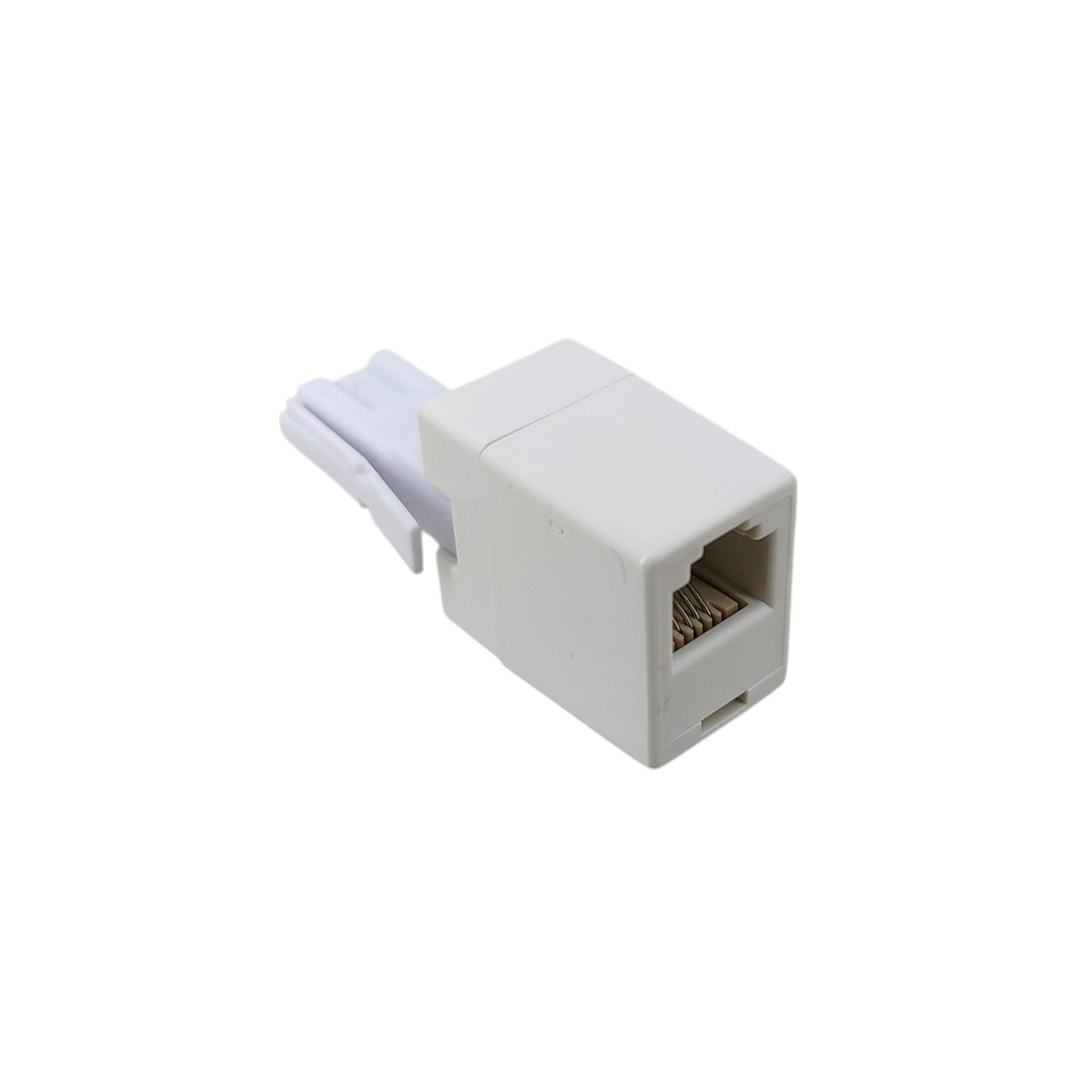 白色英式 BT 轉 RJ11 電話插頭轉換器正面圖，展示適用於進口電話的 RJ11 母座。