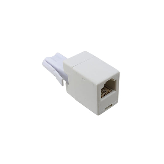 白色英式 BT 轉 RJ11 電話插頭轉換器正面圖，展示適用於進口電話的 RJ11 母座。