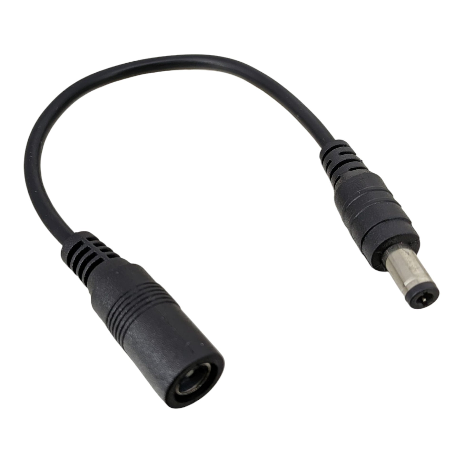 5.5x2.1mm母頭轉5.5mmx2.5mm公頭DC火牛線。黑色標準接頭，適用廣泛電子產品。深水埗20年老字號實體店，品質與信心保證。