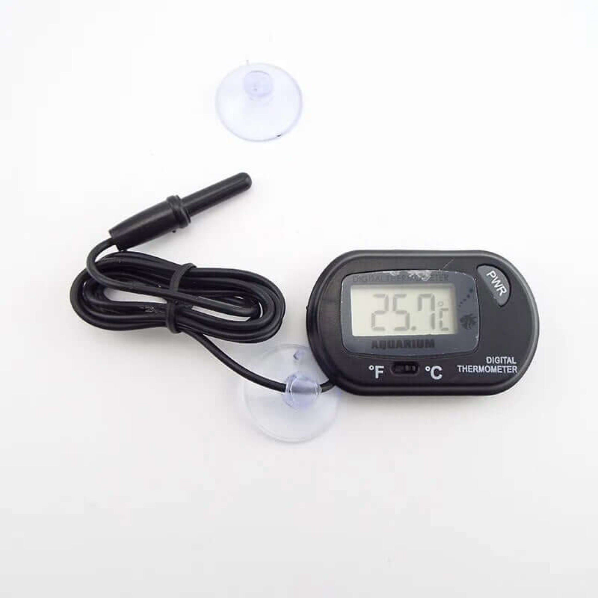 Digital aquarium thermometer displaying 25.7°C, shown with the sensor cable and two suction cups for mounting.