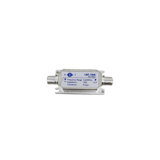 8仔 EIGHT LBF-700E 室內 5G 訊號波段過濾器正面圖，標示了 5-694MHz 的電視訊號通過範圍。
