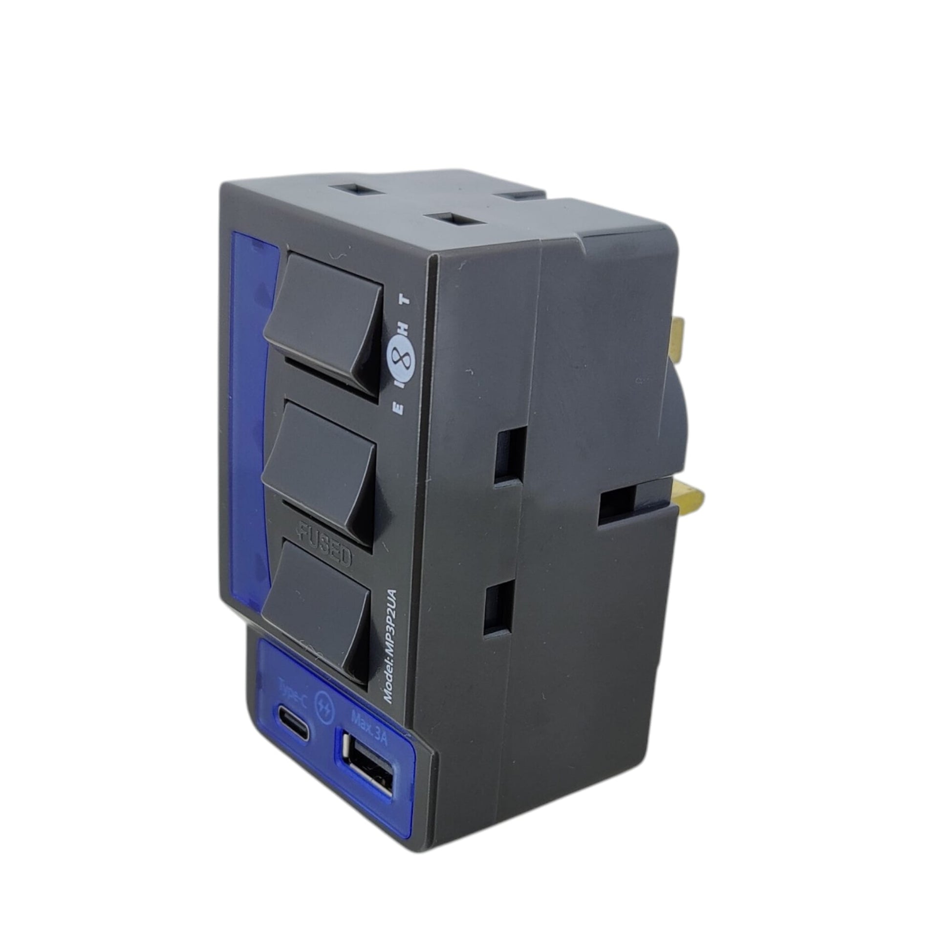 Close up of Type-C and USB-A charging ports on EIGHT multi-plug