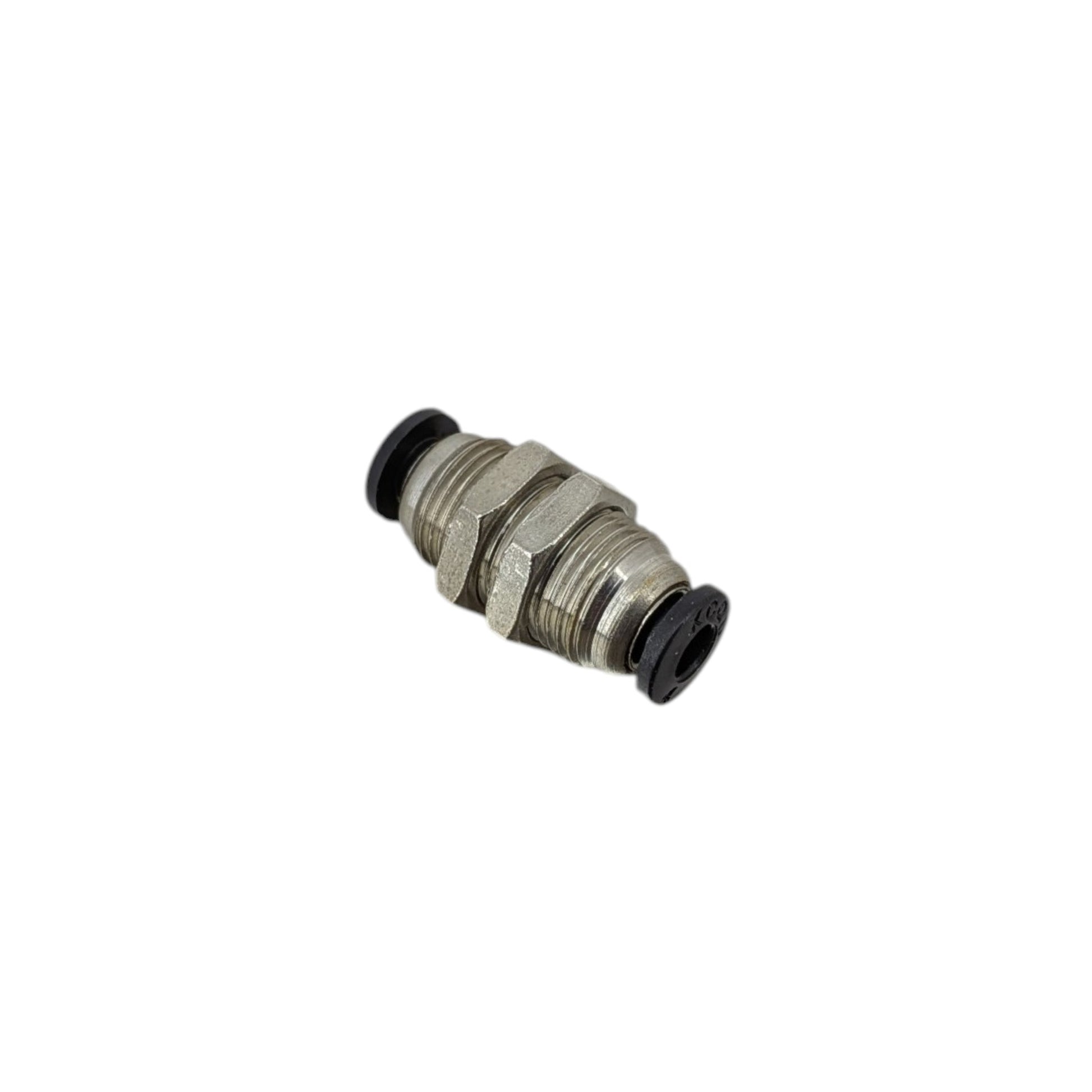 4mm PM氣動穿板接頭單件特寫。適合各類DIY及工程應用，歡迎到深水埗門市選購及查詢。
