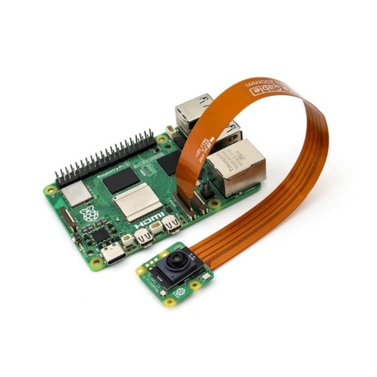 透過附送的 200mm FPC 排線，將 Raspberry Pi AI Camera 連接至 Raspberry Pi 5 底板的示範。