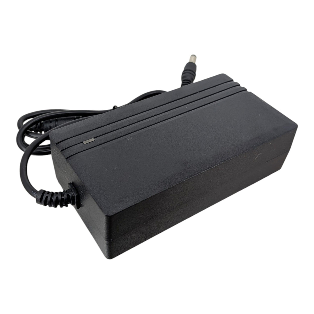 TAIDIAN 12V 5A 火牛，提供 60W 足火輸出，配備 5.5x2.5mm 通用圓頭，適合 CCTV 及 LED 燈帶使用。