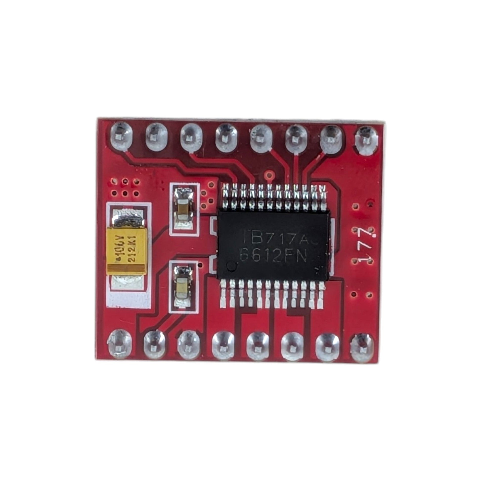 TB6612FNG 馬達驅動板正面特寫，清晰顯示控制晶片。適合 Arduino 及 STEM 教學，新昌老字號品質保證。