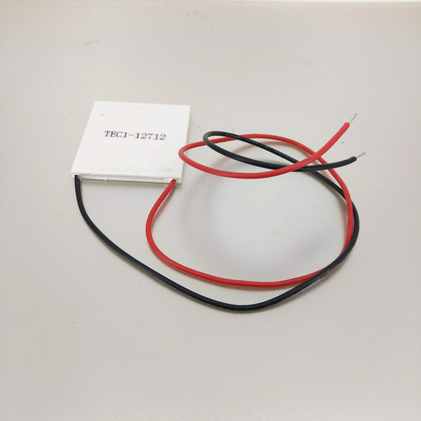 12V 12A Thermoelectric Peltier Cooler Module (40x40mm); effective cooling component.