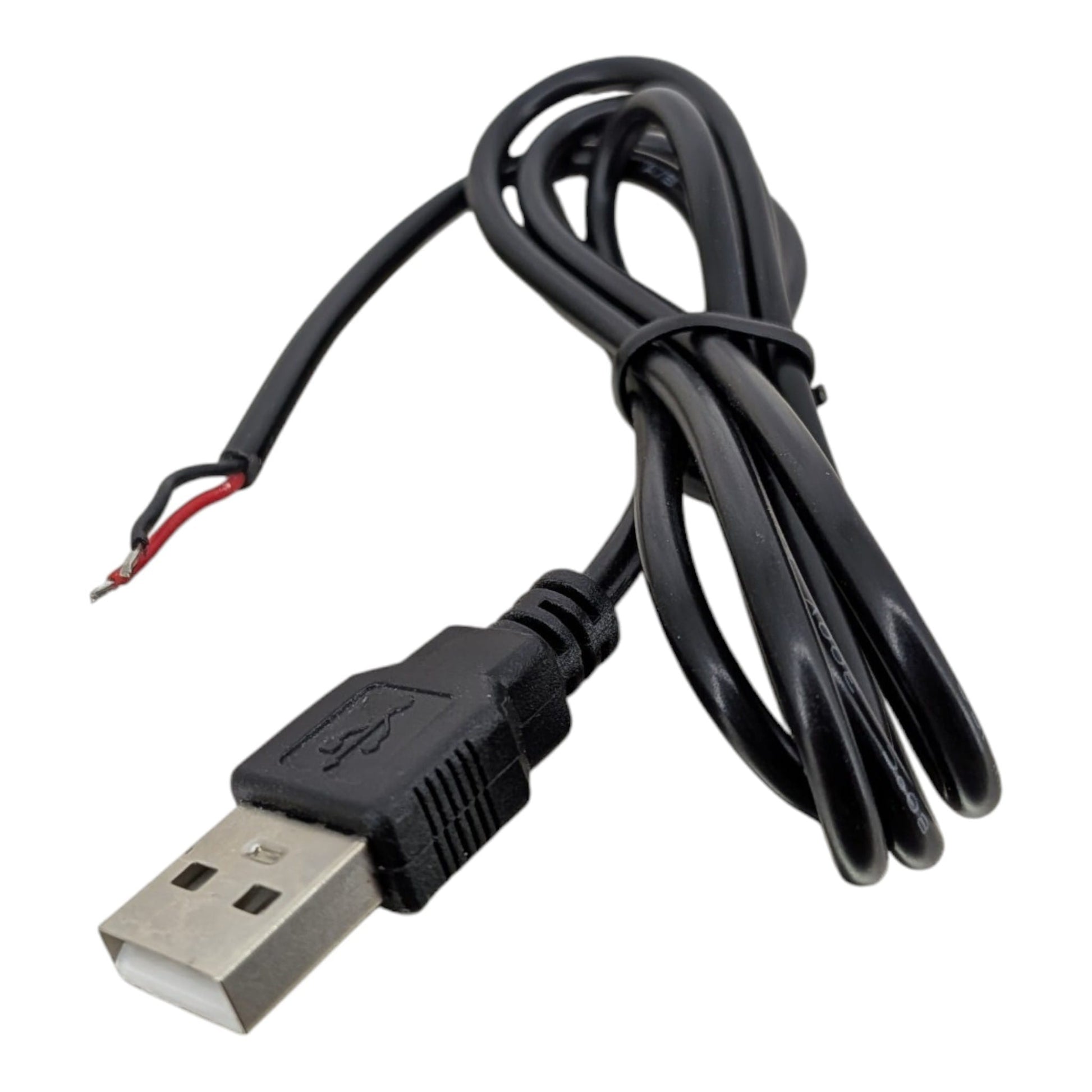 USB 供電線尾端特寫，清晰顯示已經預先剝皮及上錫的紅黑銅線芯，方便即時焊接。