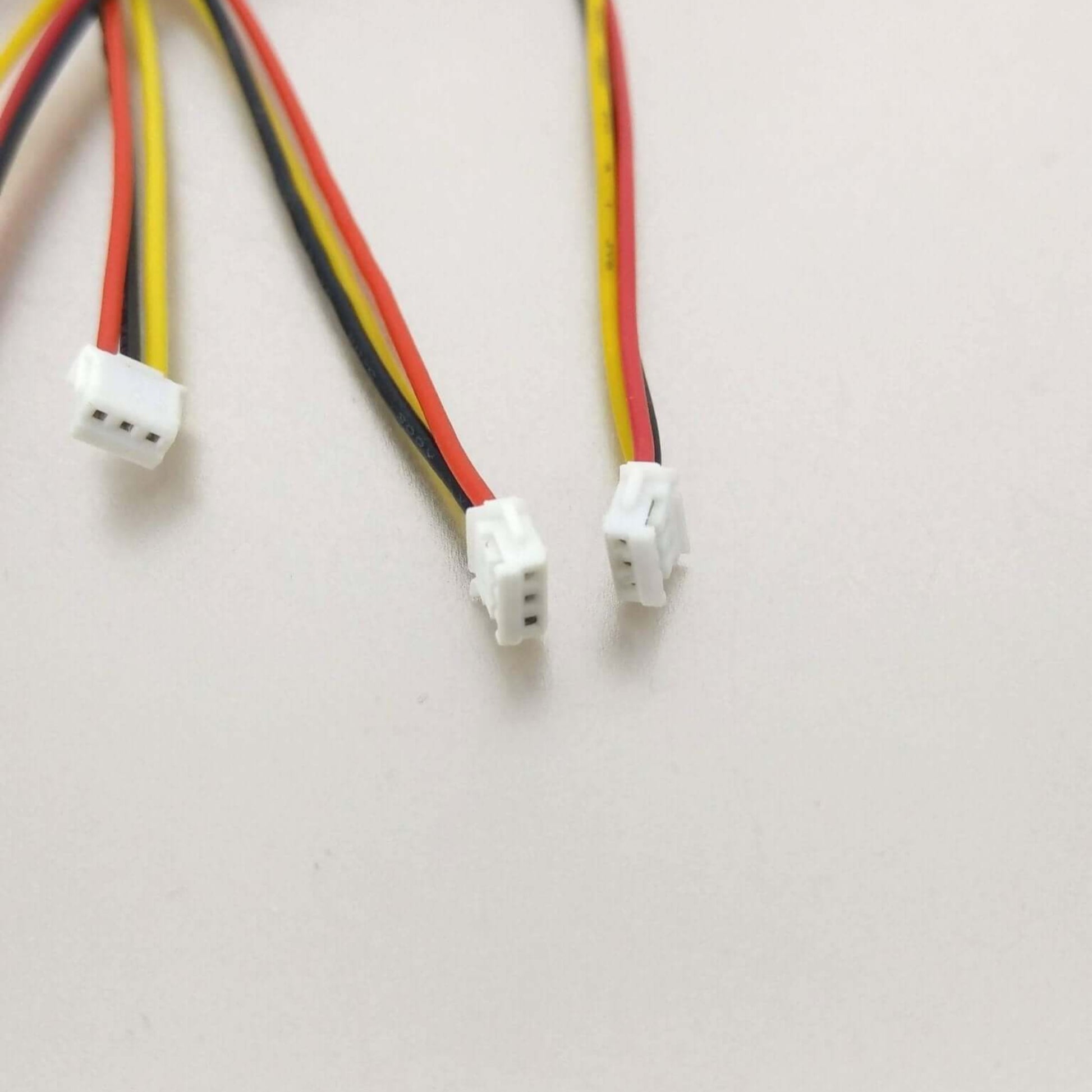 3pcs 1.5mm 3Pin cable with JST ZH female connectors, 26awg wire, 150mm length, ideal for electronics connections.
