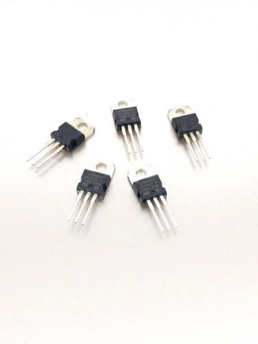 5pcs/lot 1.5A / 5V Three Terminal Tegulator L7805CV - Sun Cheong Computer Company Limited