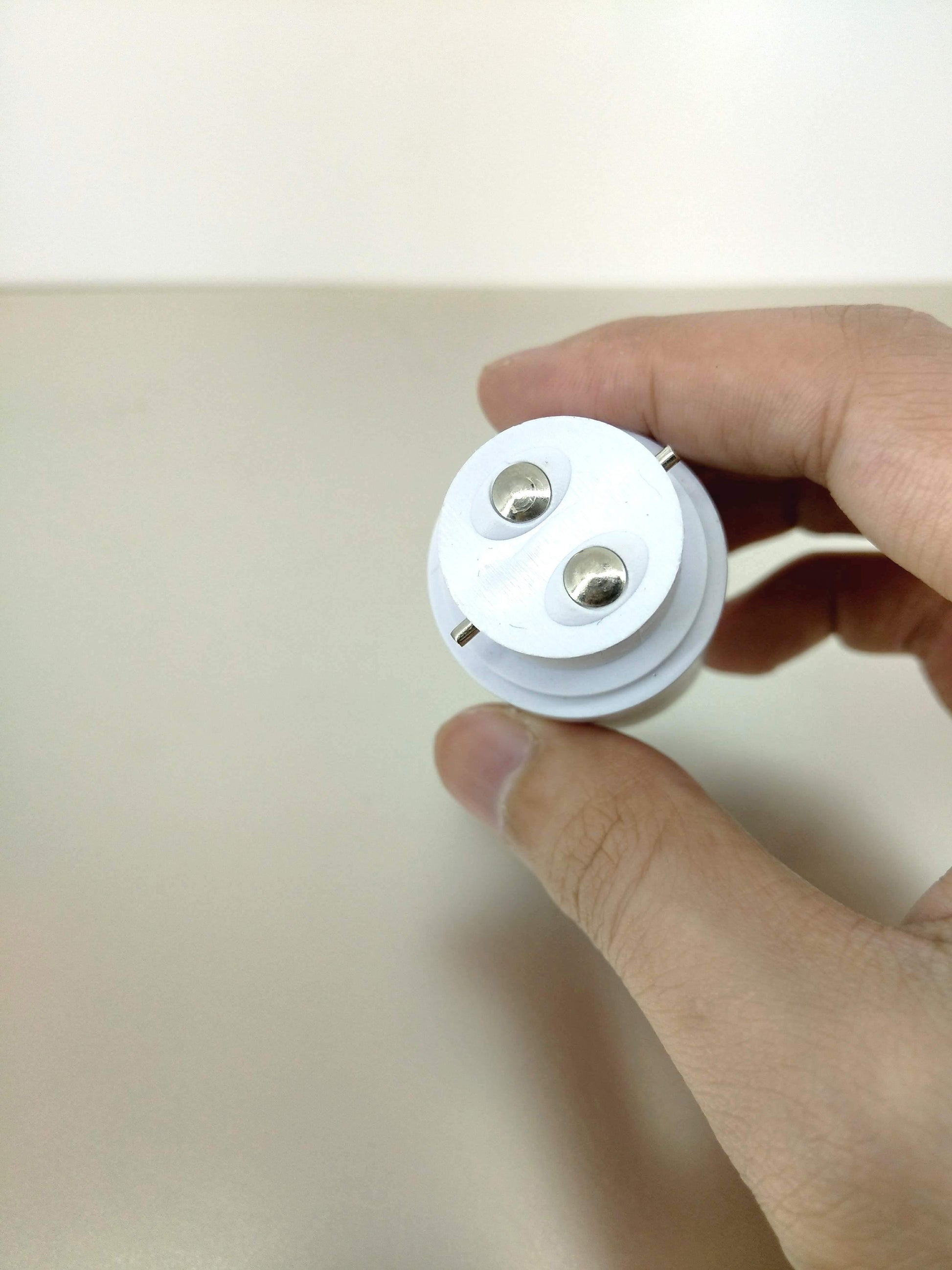 Bayonet to Screw Converter
