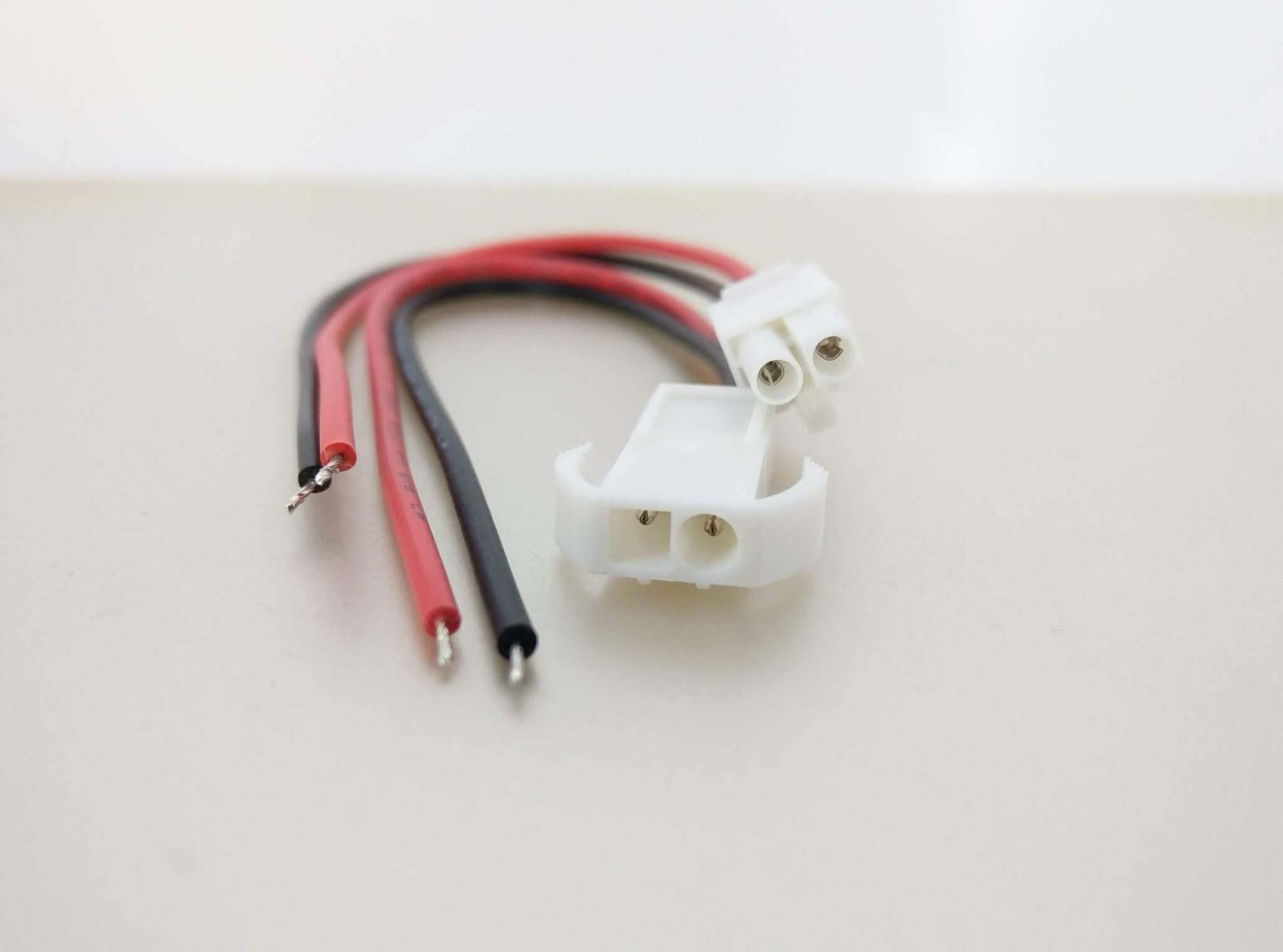Tamiya plug battery connector adapter with 18CM 22AWG wire, male and female connectors, package of 2 pcs.
