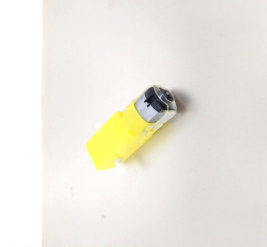 3-6V gear motor for Arduino smart car, dual shaft DC motor in yellow, ideal for DIY robot kits.