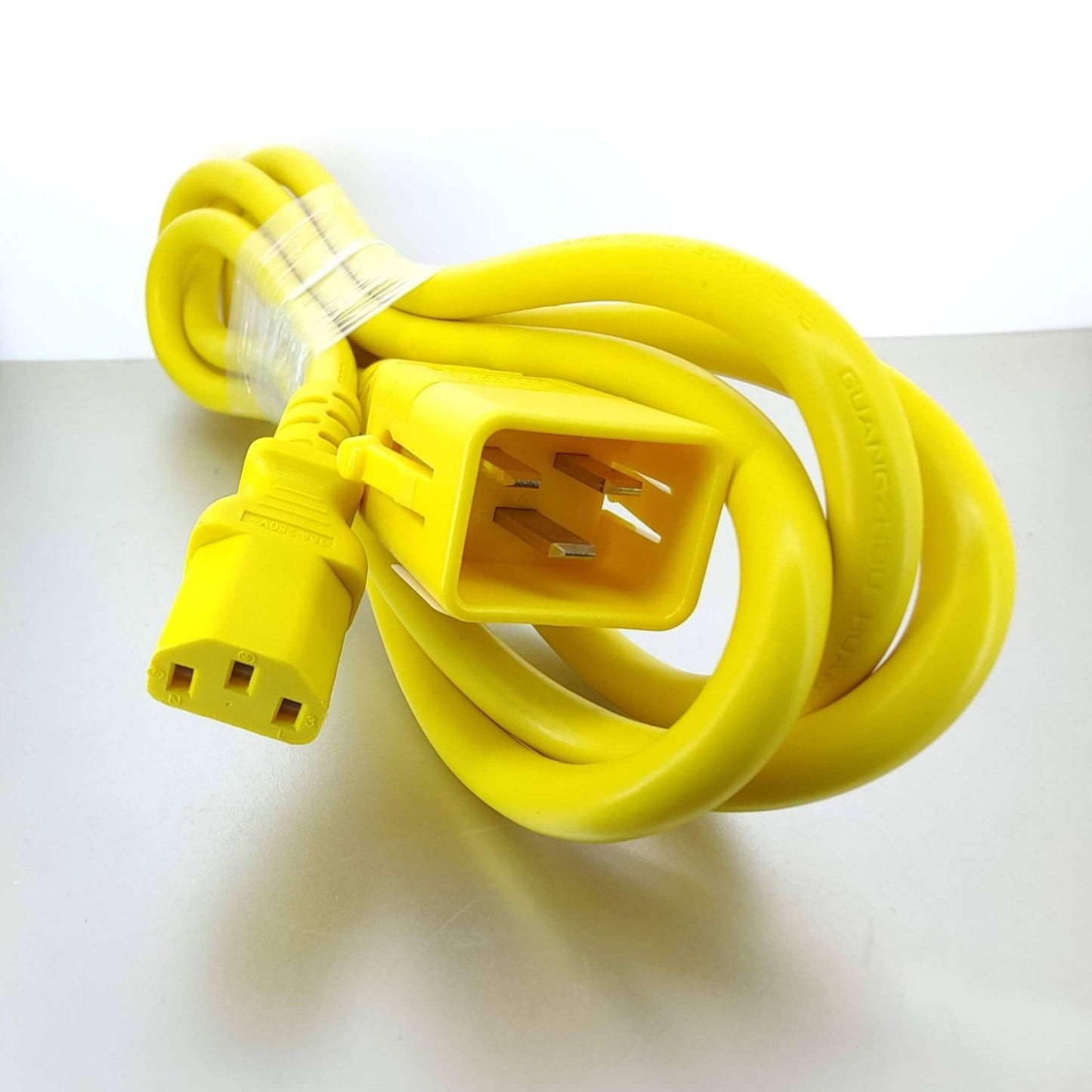 Heavy duty C13 to C20 power cord, 14 AWG, 1.5m length, yellow, ideal for high-powered servers and power distribution units.