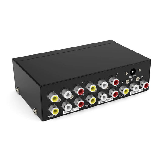 Rear view of MT-104AV showing 1 RCA input and 4 synchronized output ports with color-coded jacks.