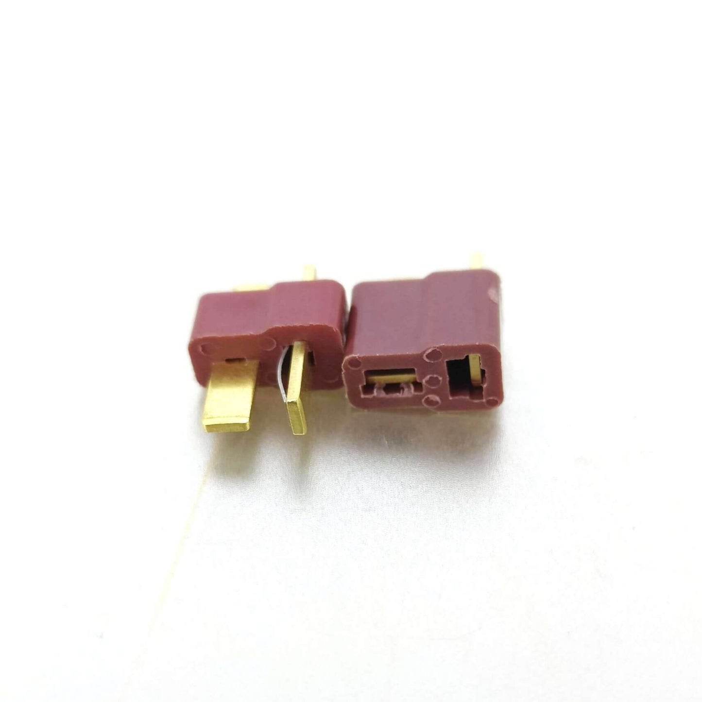 T-Plug male and female connectors for RC LiPo battery, Deans style, low-resistance and secure connections.
